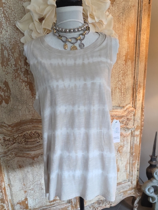 Time and Tru Tops - Time and Tru Beige and White Tie-Dye Sleeveless Tank Top